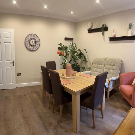 Adam'S Place, Watford Wd17 2Py Villa Екстериор снимка