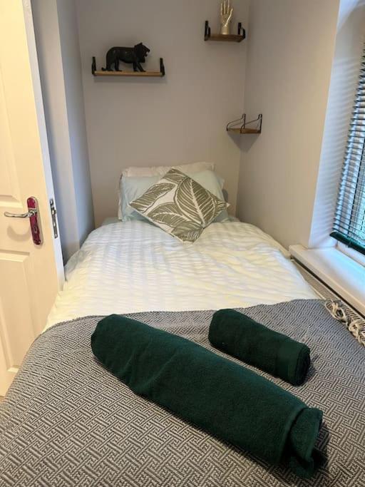 Adam'S Place, Watford Wd17 2Py Villa Екстериор снимка