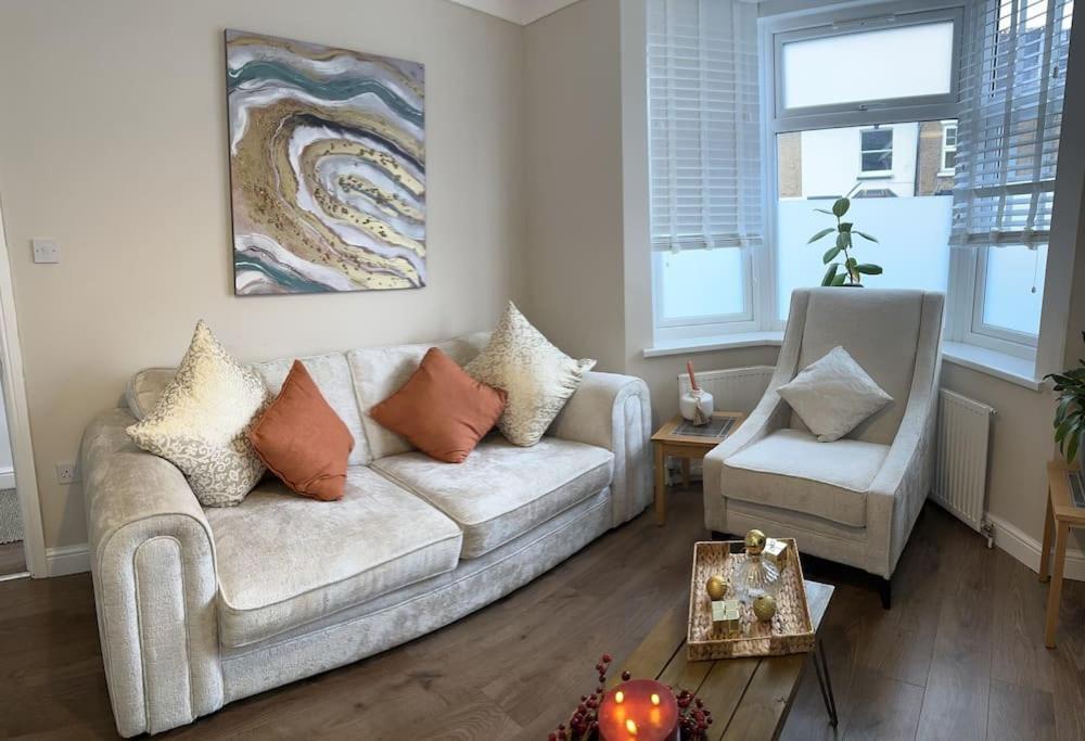 Adam'S Place, Watford Wd17 2Py Villa Екстериор снимка
